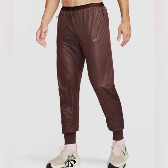 Men’s Nike Running Division Phenom Storm Fit Running Pants